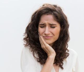 Severe Toothache: When to See a Dentist Immediately